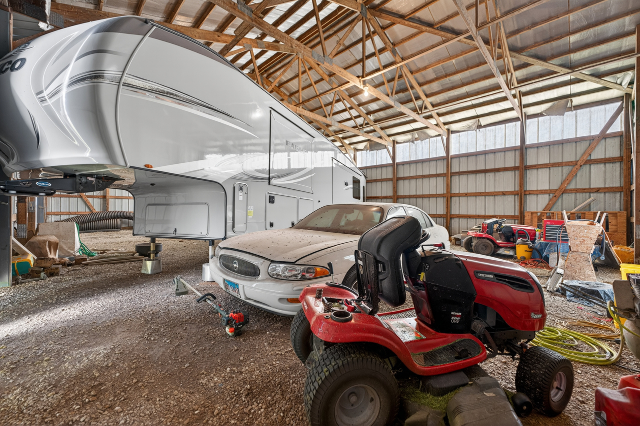 21137 Fenstermaker Road Sycamore, IL 60178 - Photo 23 of 31