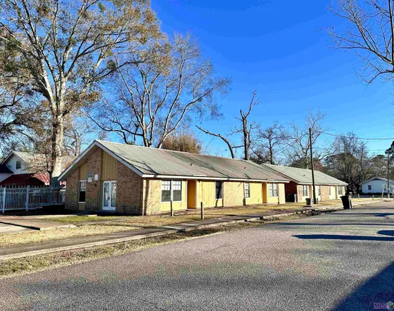 $449,900 | 724 North Bullion Avenue, Gonzales, LA 70737