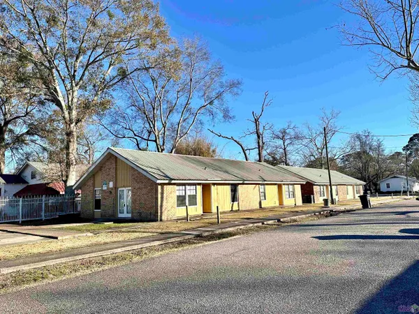 $449,900 | 724 North Bullion Avenue, Gonzales, LA 70737