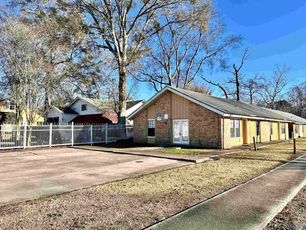 $449,900 | 724 North Bullion Avenue, Gonzales, LA 70737