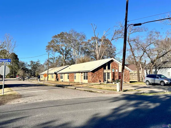 $449,900 | 724 North Bullion Avenue, Gonzales, LA 70737