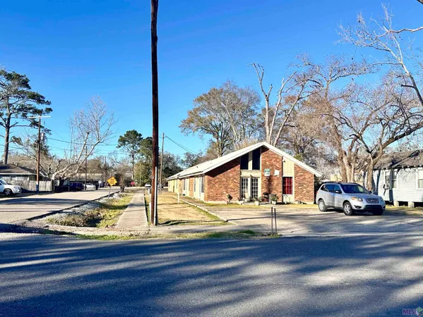 $449,900 | 724 North Bullion Avenue, Gonzales, LA 70737