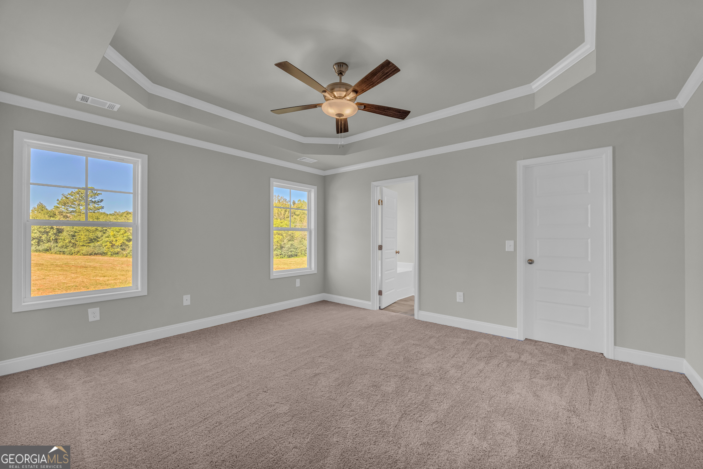 40 Sewell Road Lavonia, GA 30553 - Photo 13 of 29 a view of an empty room with a window