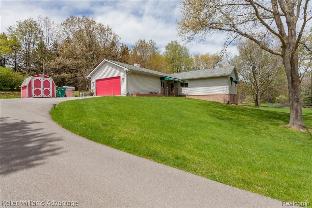 7290 Richardson Road Howell, MI 48843 - Photo 31 of 58 IMG_0905 (1) (1).jpg