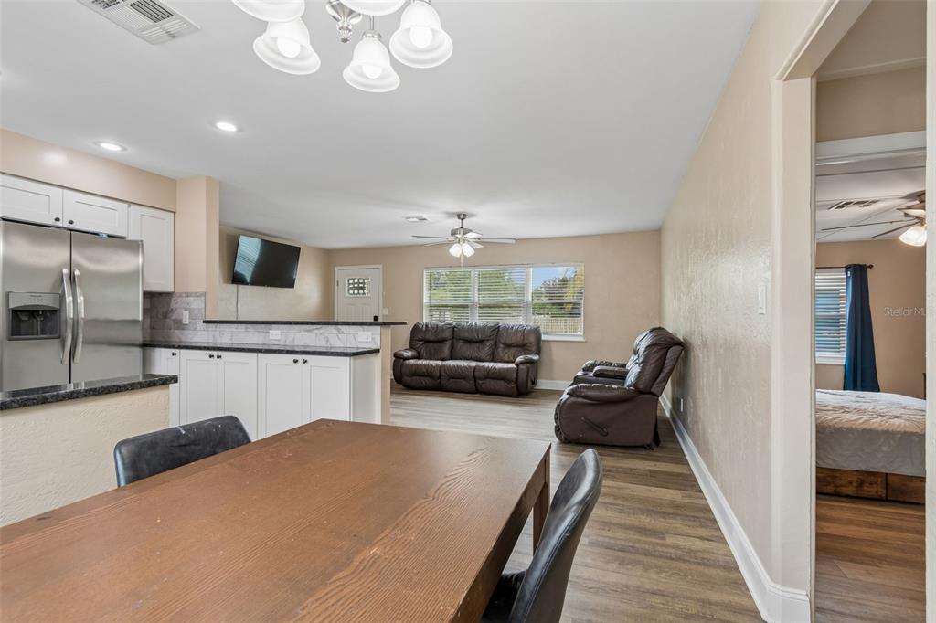 5501 82nd Avenue North Pinellas Park, FL 33781 - Photo 12 of 42
