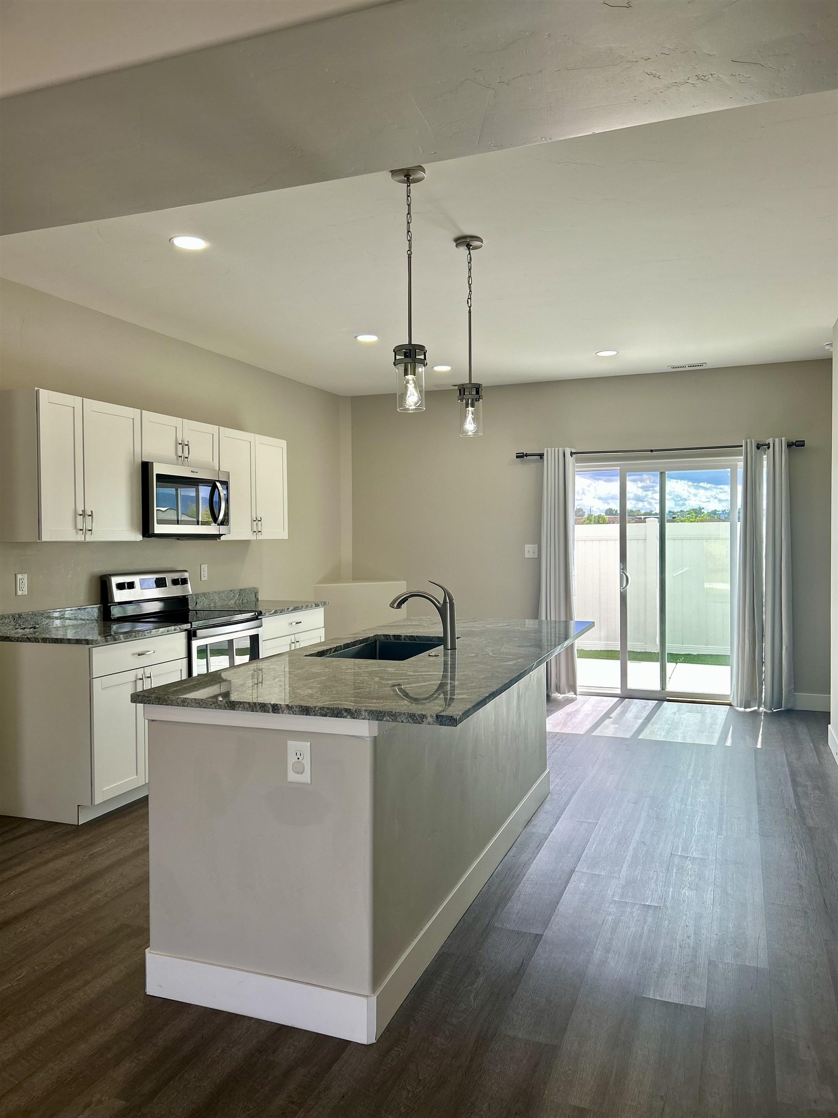405 Roberts Road Grand Junction, CO 81504 - Photo 9 of 41 Gallery Image 9