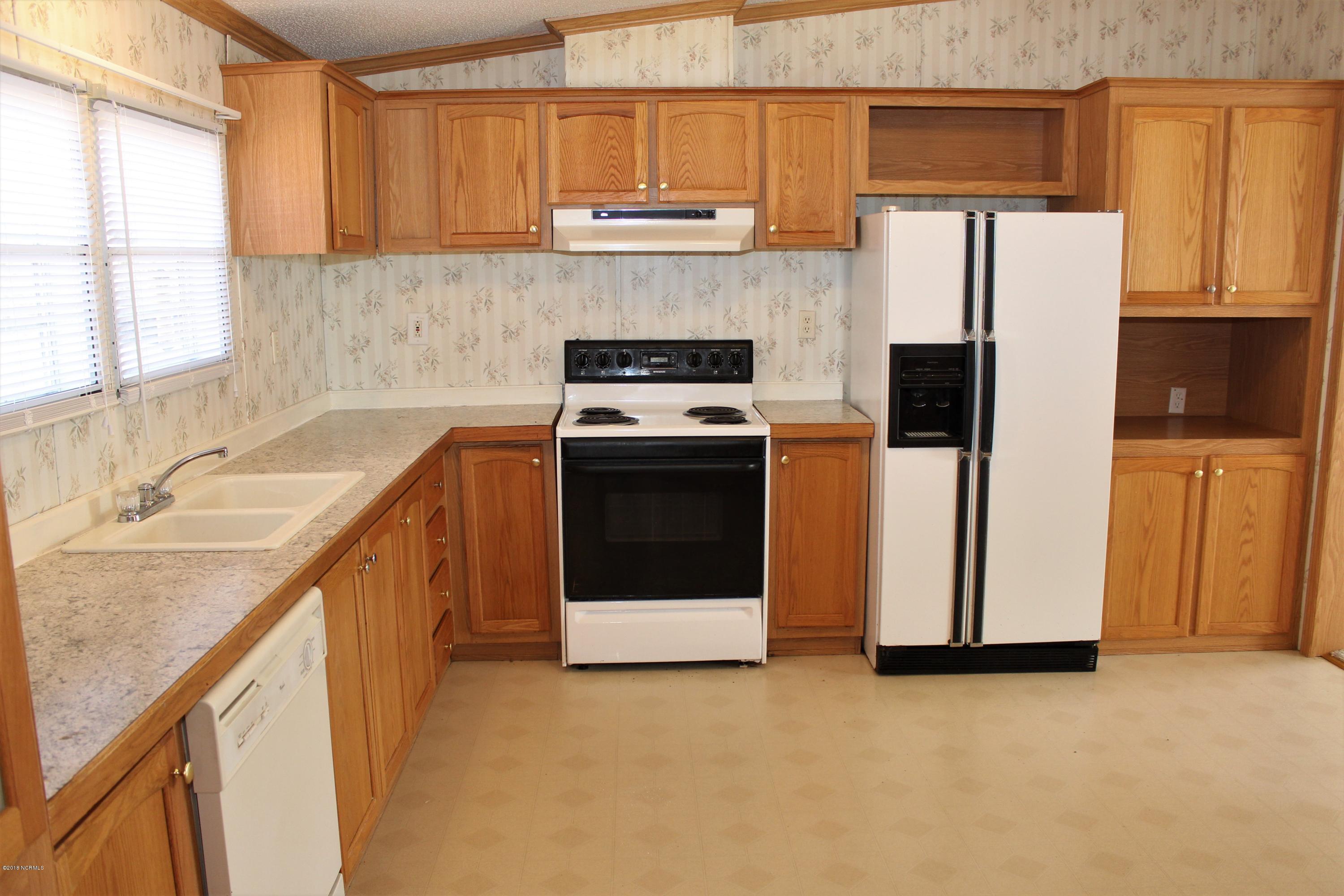 10421 Smith Road Middlesex, NC 27557 - Photo 9 of 18 Kitchen