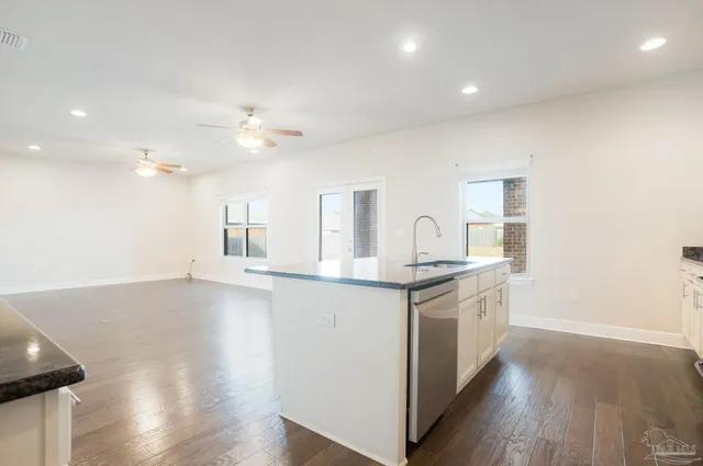 $449,000 | 8016 Woodbrook Road, Pensacola, FL 32526