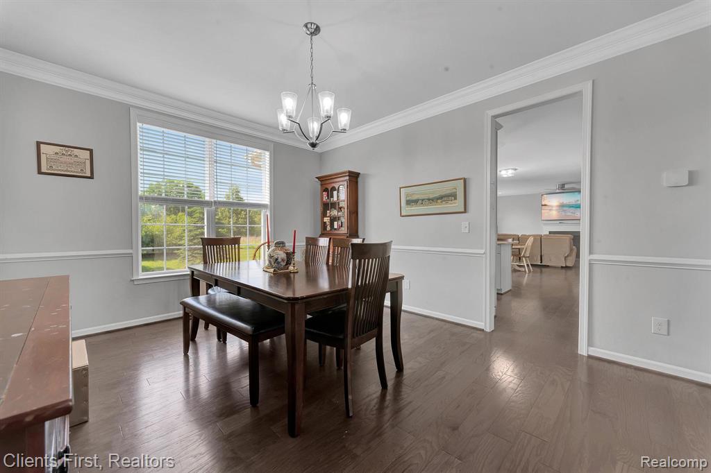 51214 Scarborough Road Canton, MI 48188 - Photo 6 of 40 Gallery Image 6