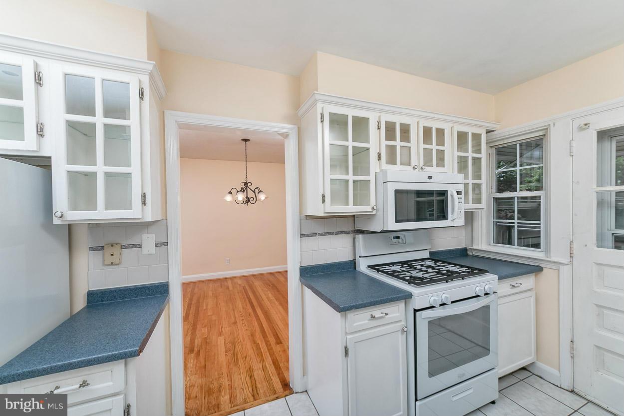 1859 Edgewood Road Parkville, MD 21286 - Photo 11 of 30 Kitchen