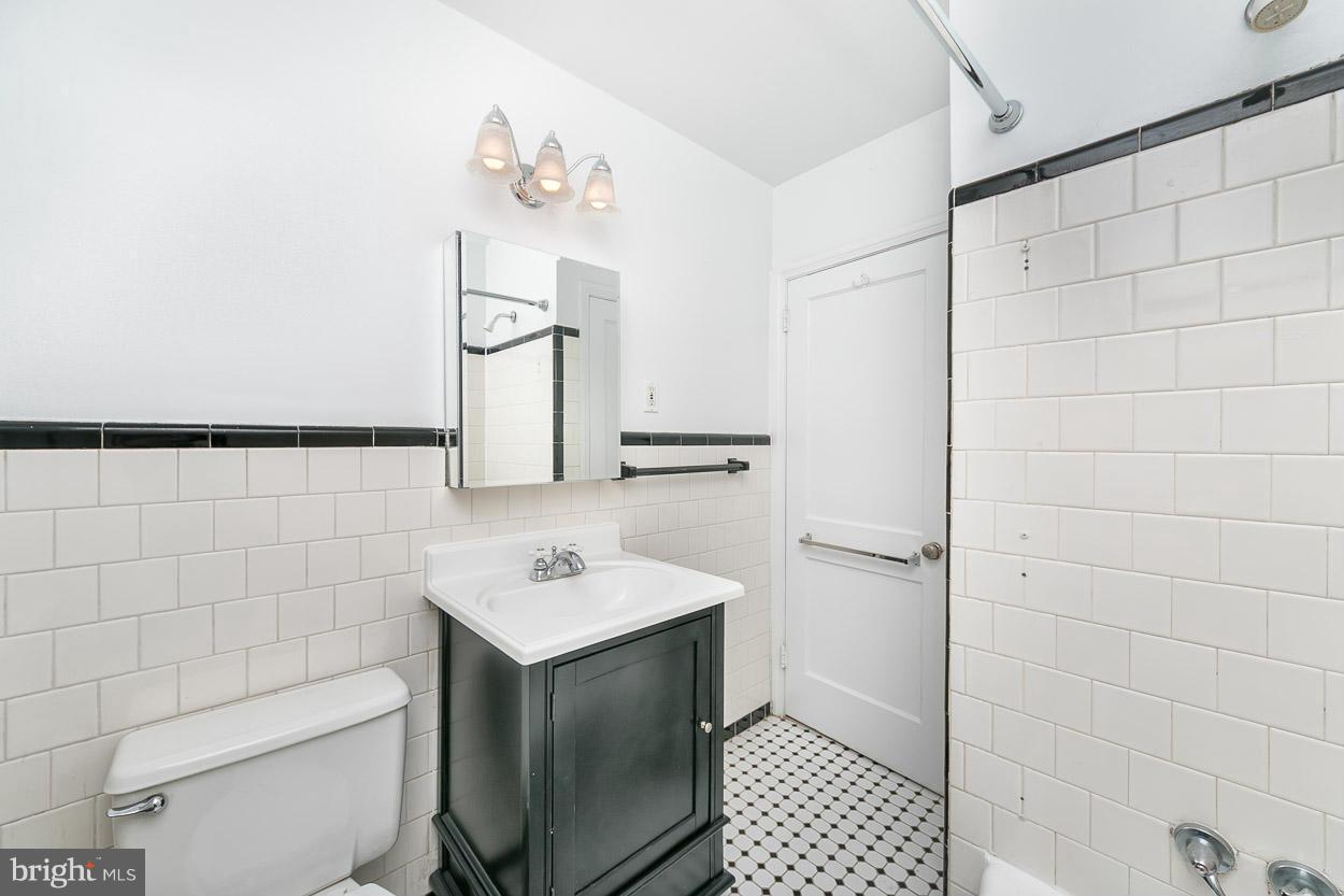 1859 Edgewood Road Parkville, MD 21286 - Photo 20 of 30 Bath