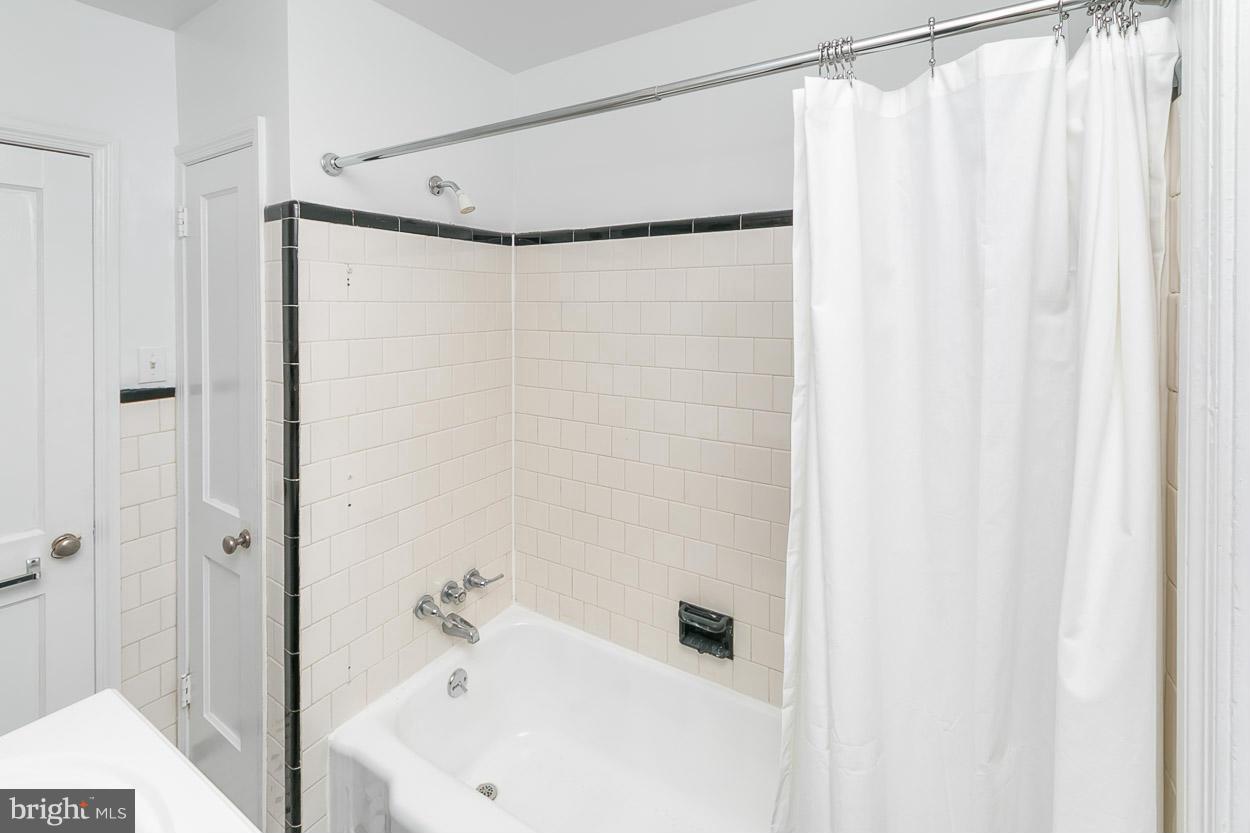 1859 Edgewood Road Parkville, MD 21286 - Photo 21 of 30 Bath