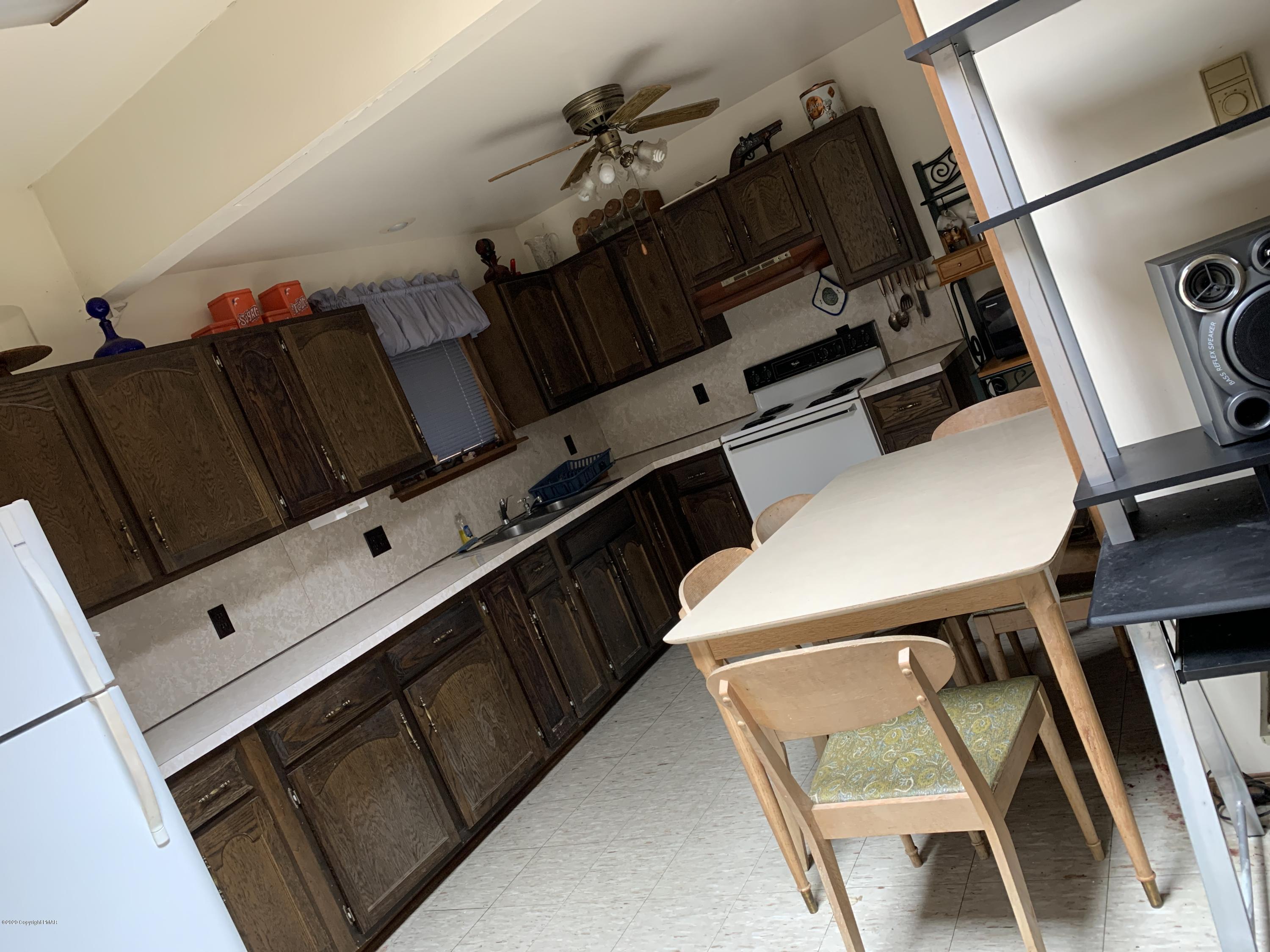 2351 Eagle Path Bushkill, PA 18324 - Photo 11 of 31 Photo Oct 28, 1 57 55 PM