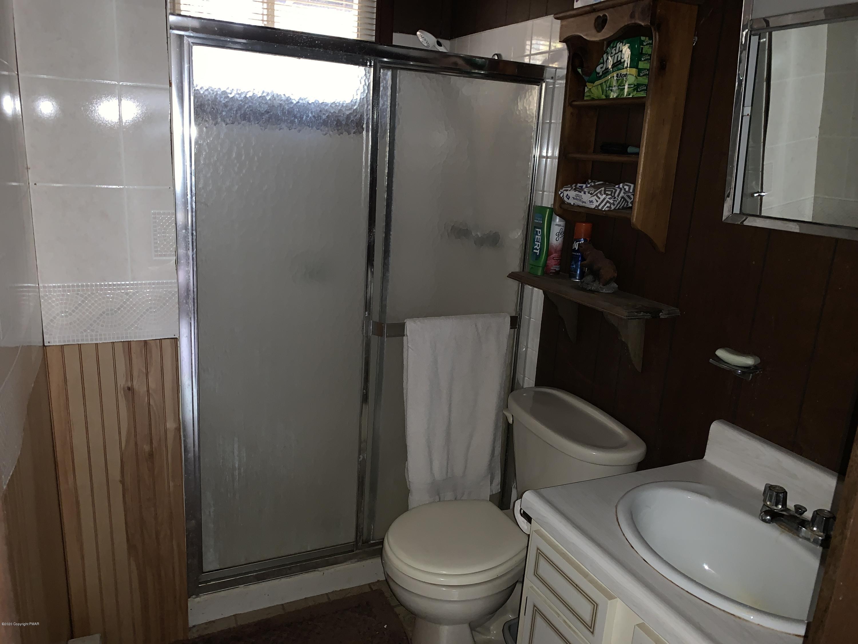 2351 Eagle Path Bushkill, PA 18324 - Photo 16 of 31 Photo Oct 28, 1 59 57 PM