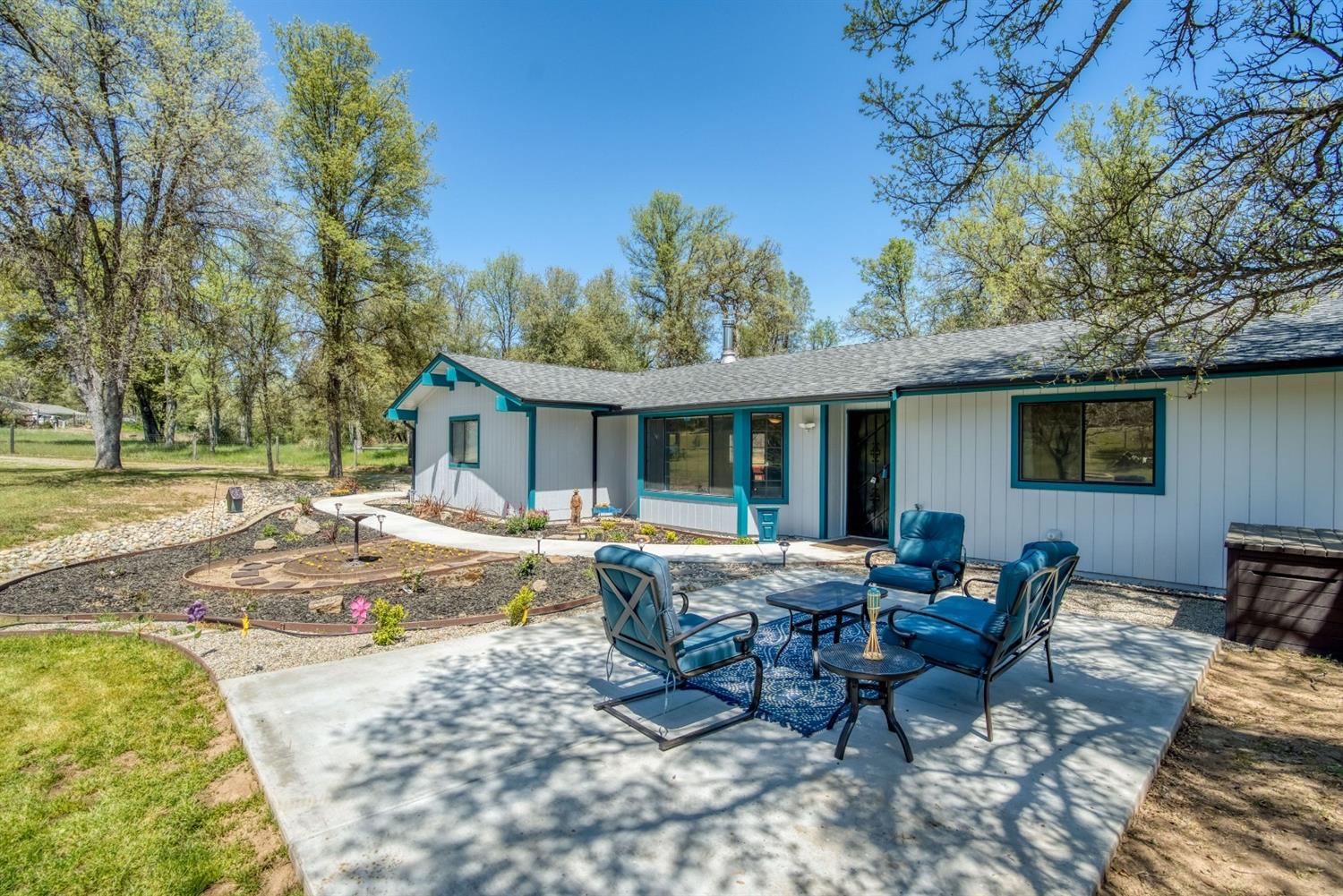 31549 Delaware Road Coarsegold, CA 93614 - Photo 6 of 38 Gallery Image 6