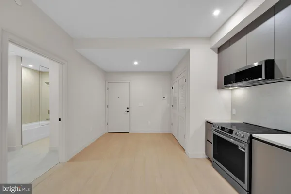 $3,500 | 2121 Ward Place Northwest, Unit 402, Washington, DC 20037