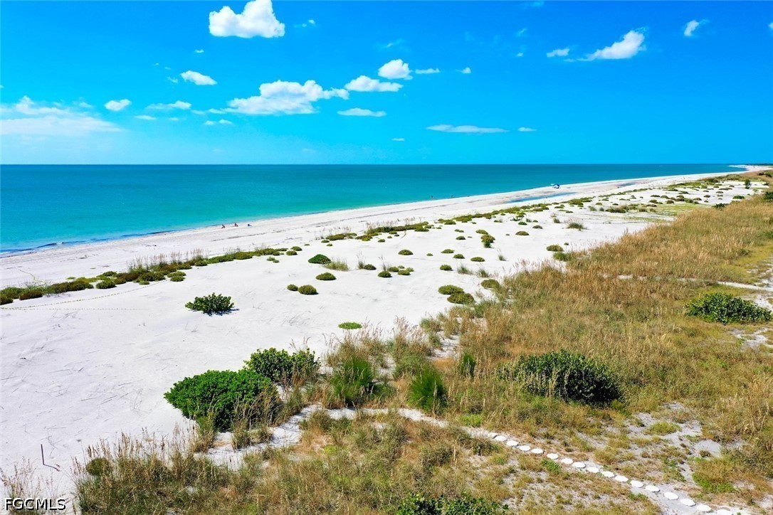 4717 Rue Belle Mer Sanibel, FL 33957 - Photo 25 of 35