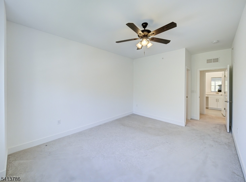 67 Veterans Way Morris Plains, NJ 07950 - Photo 23 of 33