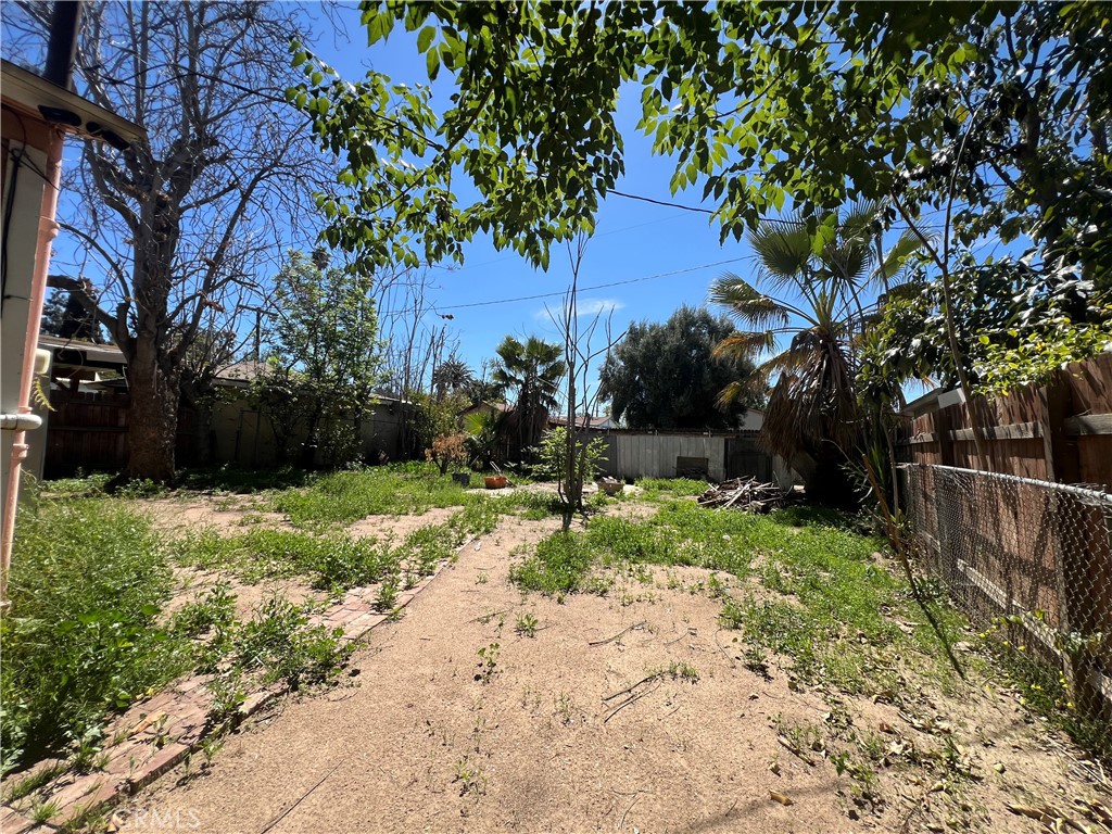 2158 Tenth Street Riverside, CA 92507 - Photo 14 of 19