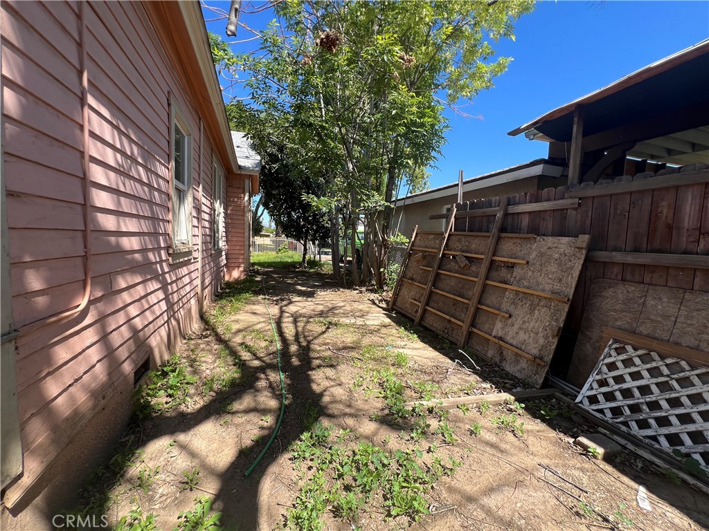 2158 Tenth Street Riverside, CA 92507 - Photo 15 of 19