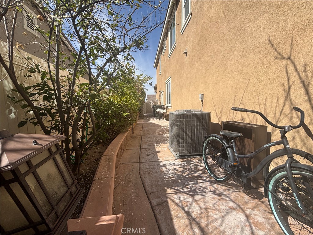 2158 Tenth Street Riverside, CA 92507 - Photo 17 of 19