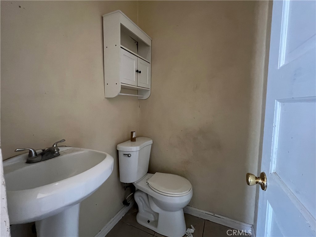 2158 Tenth Street Riverside, CA 92507 - Photo 9 of 19