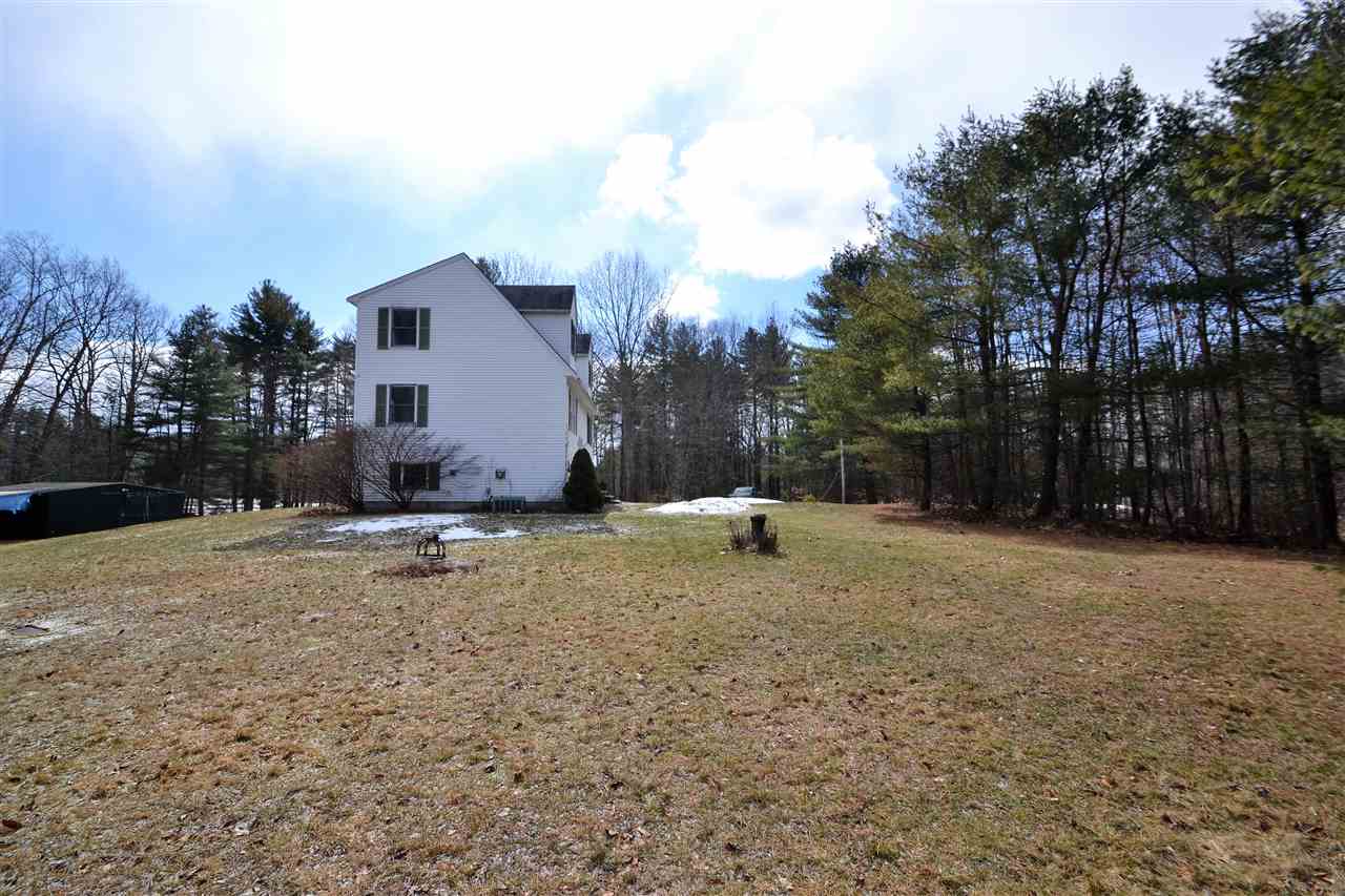 440 Candia Road Chester, NH 03036 - Photo 4 of 40 Gallery Image 4