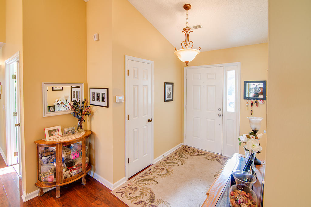 101 Hamlet Road Summerville, SC 29485 - Photo 3 of 24 DSC_5066