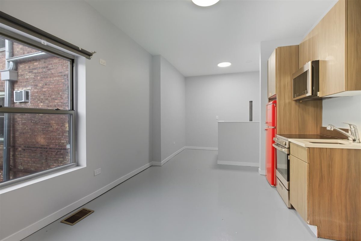 4700 North Racine Avenue, Unit 106 Chicago, IL 60640 - Photo 4 of 10 a view of storage and utility