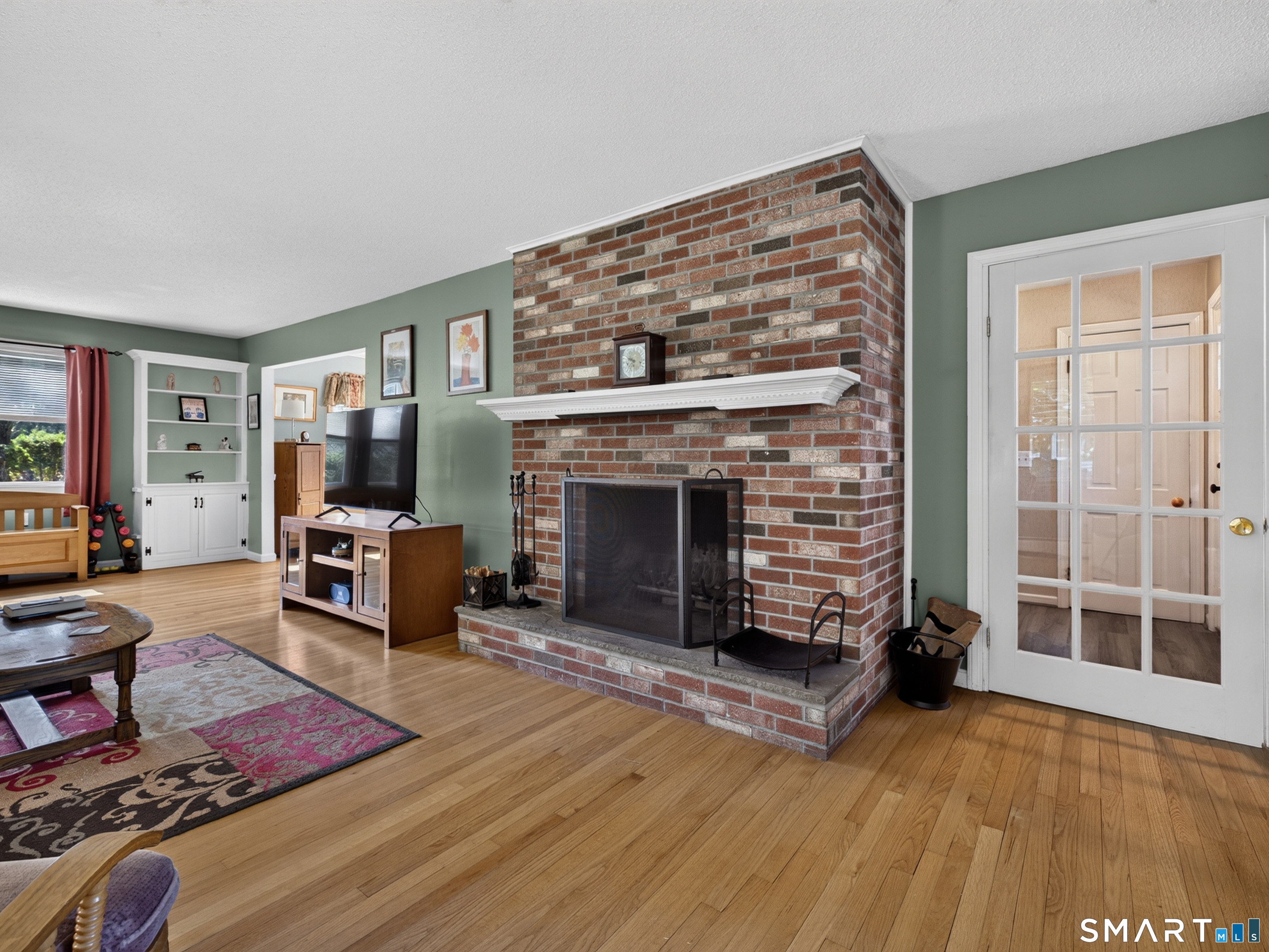 351 Scotland Road Norwich, CT 06360 - Photo 4 of 36 Living Room