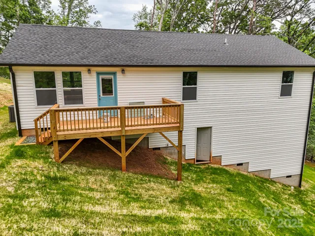 $339,900 | 376 Hague Drive, Columbus, NC 28722