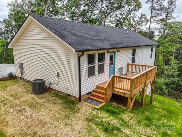 $339,900 | 376 Hague Drive, Columbus, NC 28722