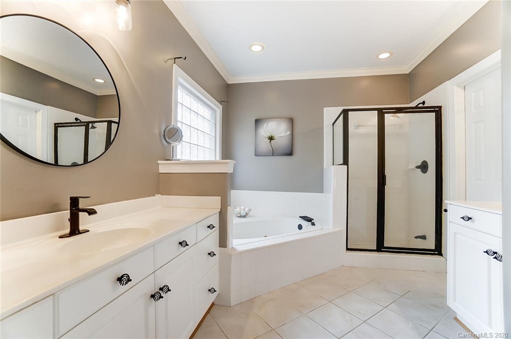 7082 Harbor Court Tega Cay, SC 29708 - Photo 21 of 46 Gallery Image 21