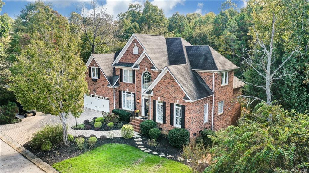 7082 Harbor Court Tega Cay, SC 29708 - Photo 4 of 46 Gallery Image 4