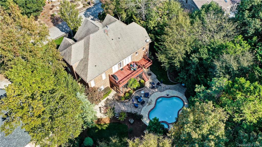 7082 Harbor Court Tega Cay, SC 29708 - Photo 5 of 46 Gallery Image 5