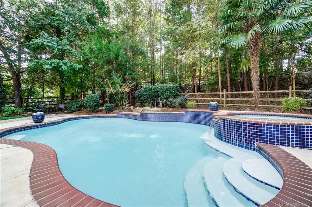 7082 Harbor Court Tega Cay, SC 29708 - Photo 43 of 46 Gallery Image 43