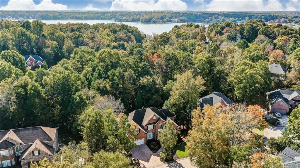 7082 Harbor Court Tega Cay, SC 29708 - Photo 45 of 46 Gallery Image 45