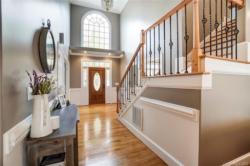 7082 Harbor Court Tega Cay, SC 29708 - Photo 7 of 46 Gallery Image 7