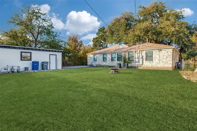 $2,500 | 4922 West University Boulevard, Dallas, TX 75209