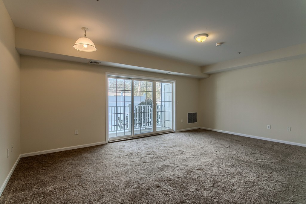 34 Burnham Road, Unit 105 Methuen, MA 01844 - Photo 11 of 30 Gallery Image 11