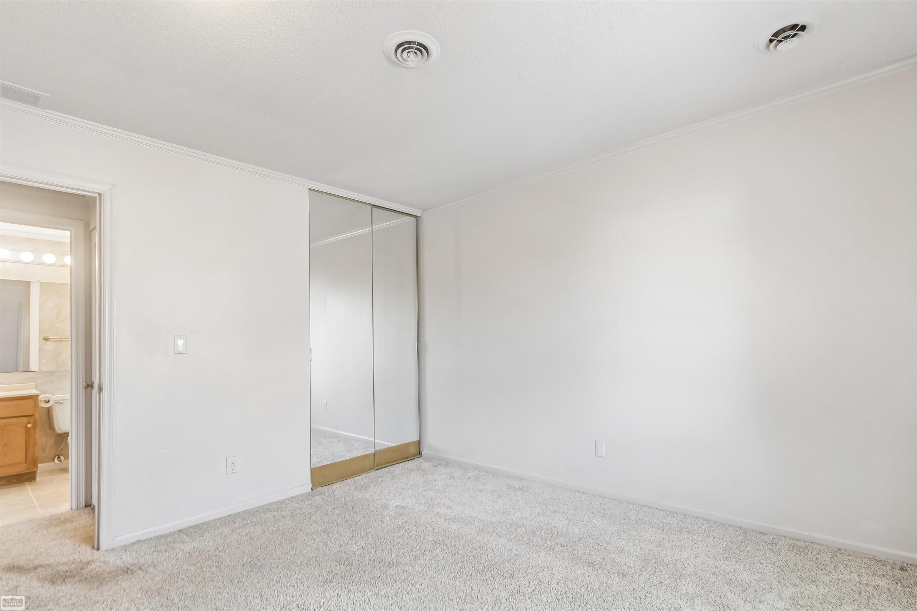 38723 Lighthouse Point Clinton Township, MI 48038 - Photo 17 of 35