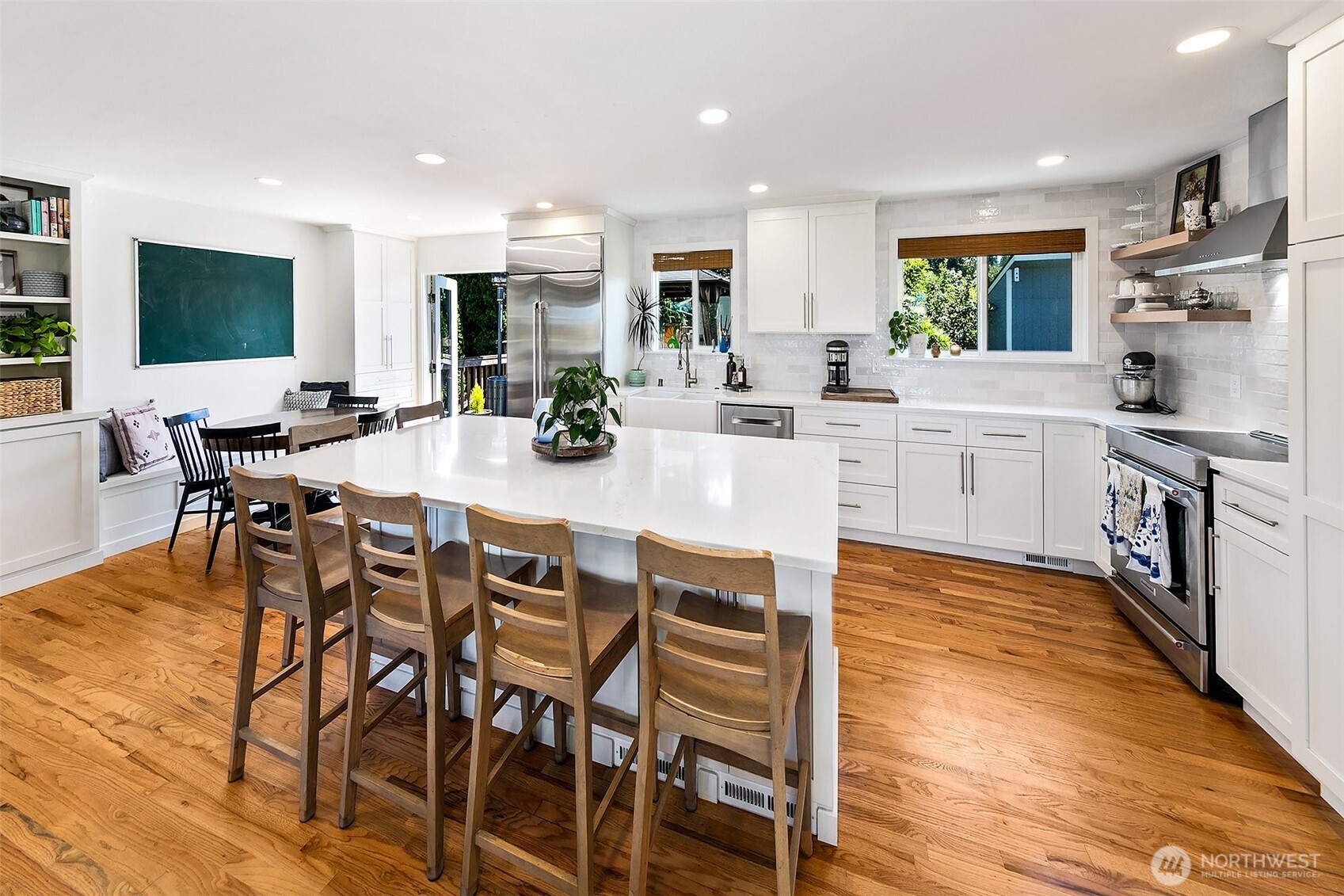 310 Pine Street Edmonds, WA 98020 - Photo 4 of 39