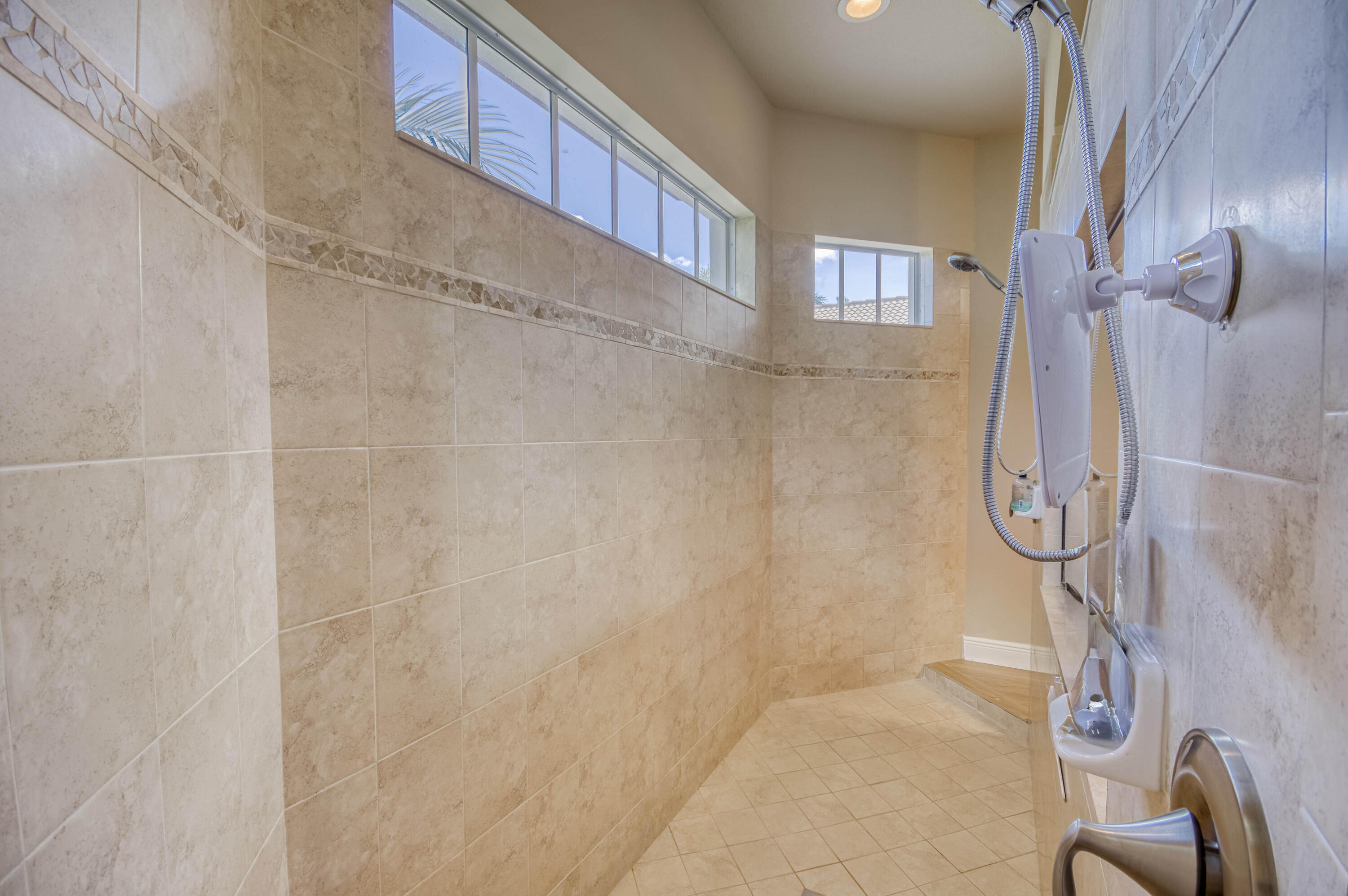 270 Rudder Cay Way Jupiter, FL 33458 - Photo 28 of 72 Primary Bath