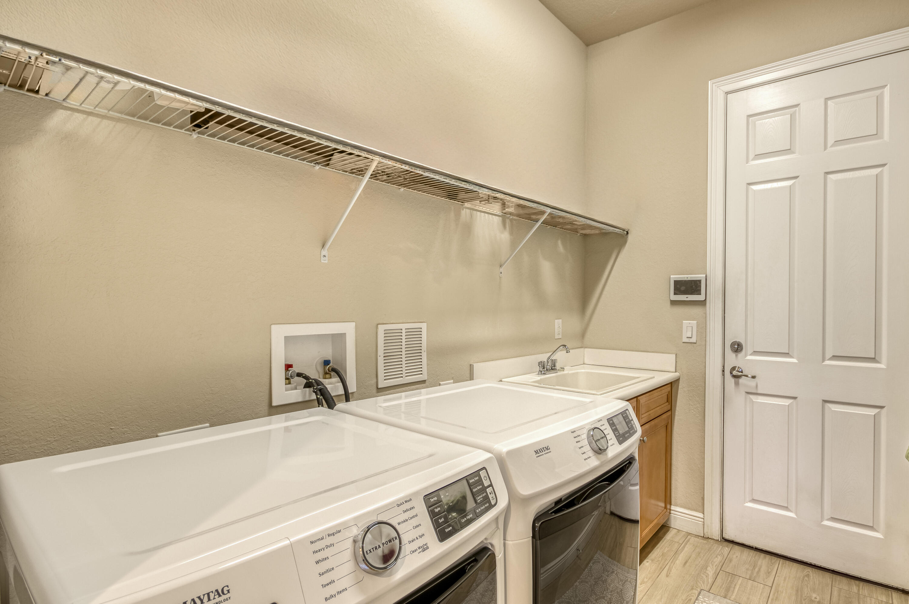 270 Rudder Cay Way Jupiter, FL 33458 - Photo 37 of 72 Laundry Room