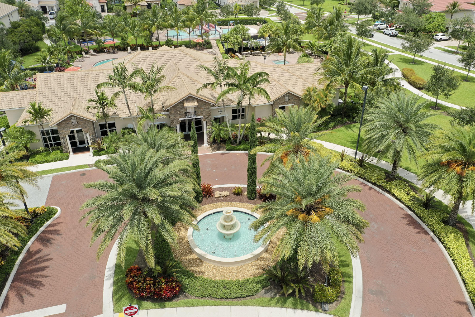 270 Rudder Cay Way Jupiter, FL 33458 - Photo 72 of 72 Rialto Clubhouse Entrance