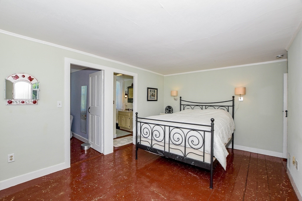595 New Bedford Road Rochester, MA 02770 - Photo 26 of 37