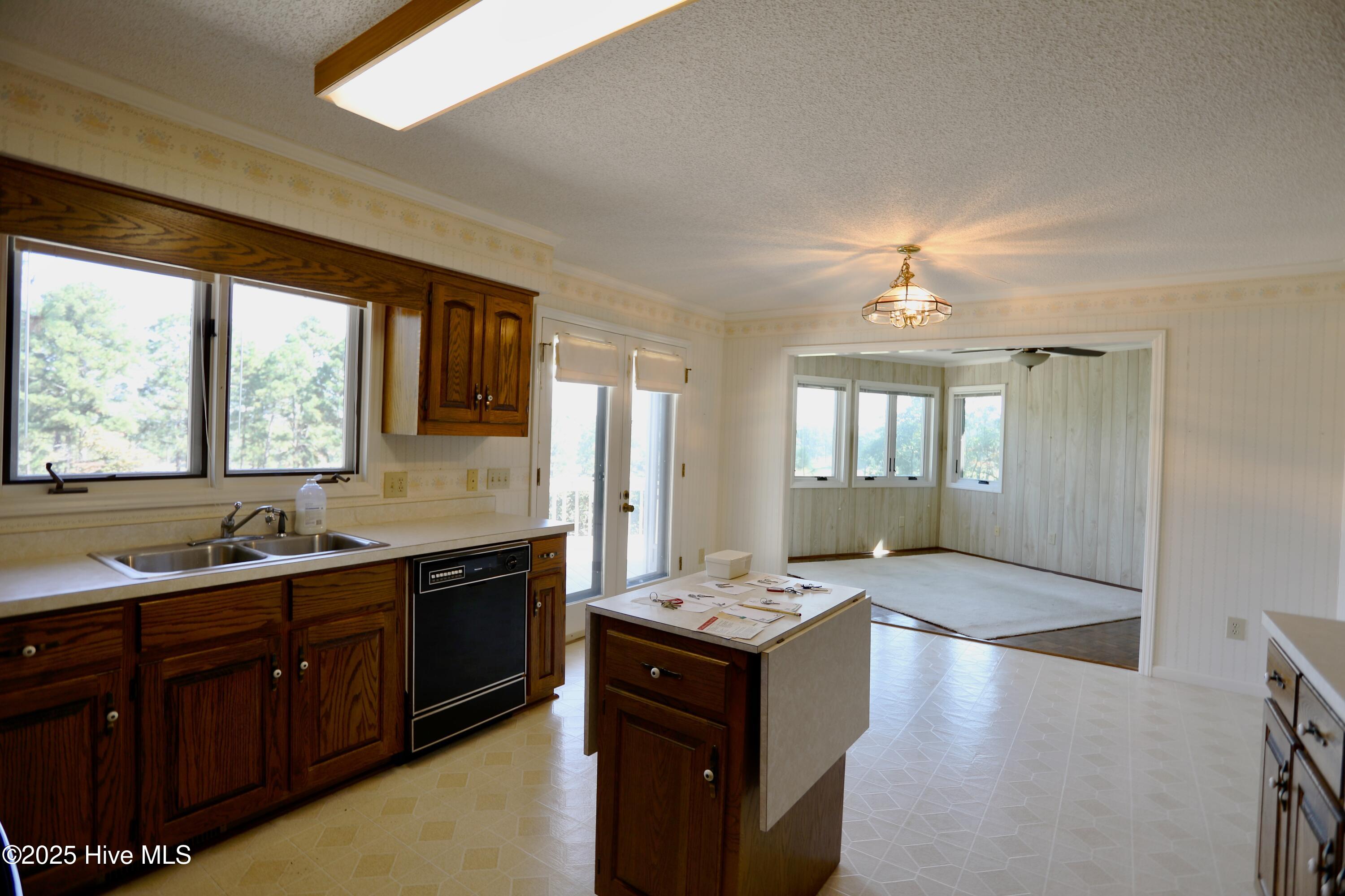 1370 Valley View Road Southern Pines, NC 28387 - Photo 16 of 37 023A0694