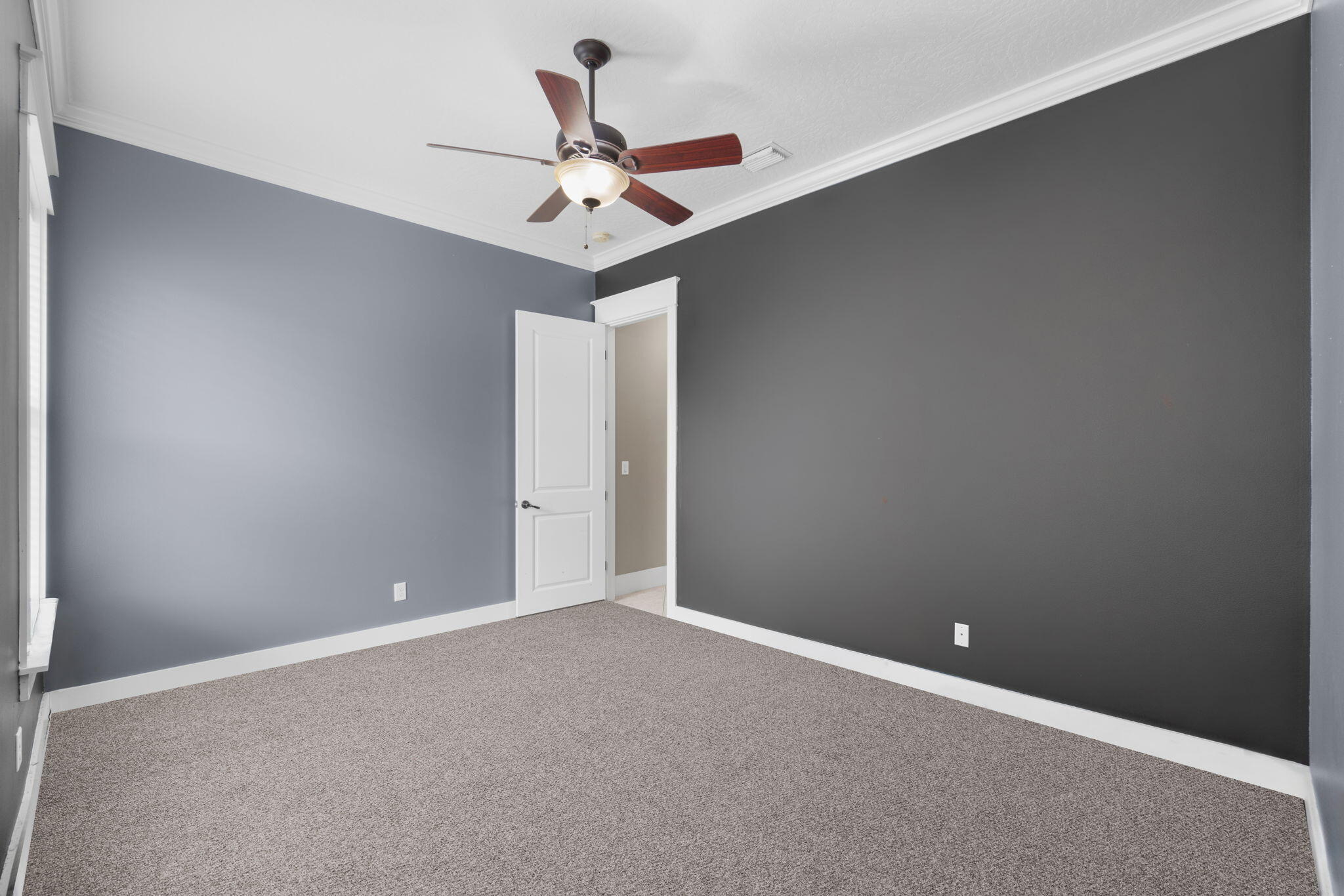 2425 Salamanca Street Navarre, FL 32566 - Photo 35 of 58 87-web-or-mls-FinalCarpet-5
