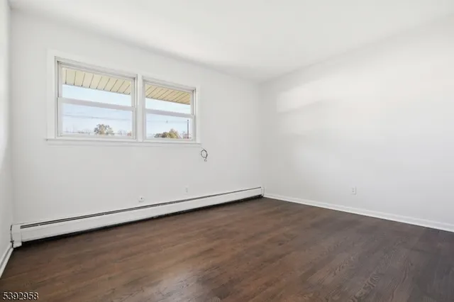 $899,900 | 16 Jaclyn Drive, East Hanover, NJ 07936