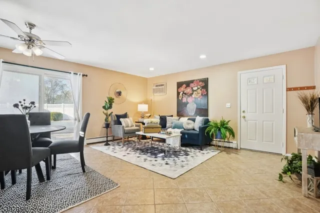 $899,900 | 16 Jaclyn Drive, East Hanover, NJ 07936